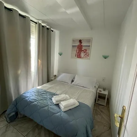 Villa Leones à Empuriabrava Extérieur photo